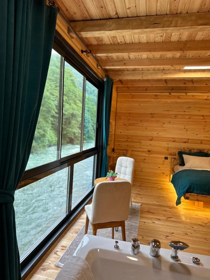 Ardeşen Kiana Bungalov Bed & Breakfast エクステリア 写真