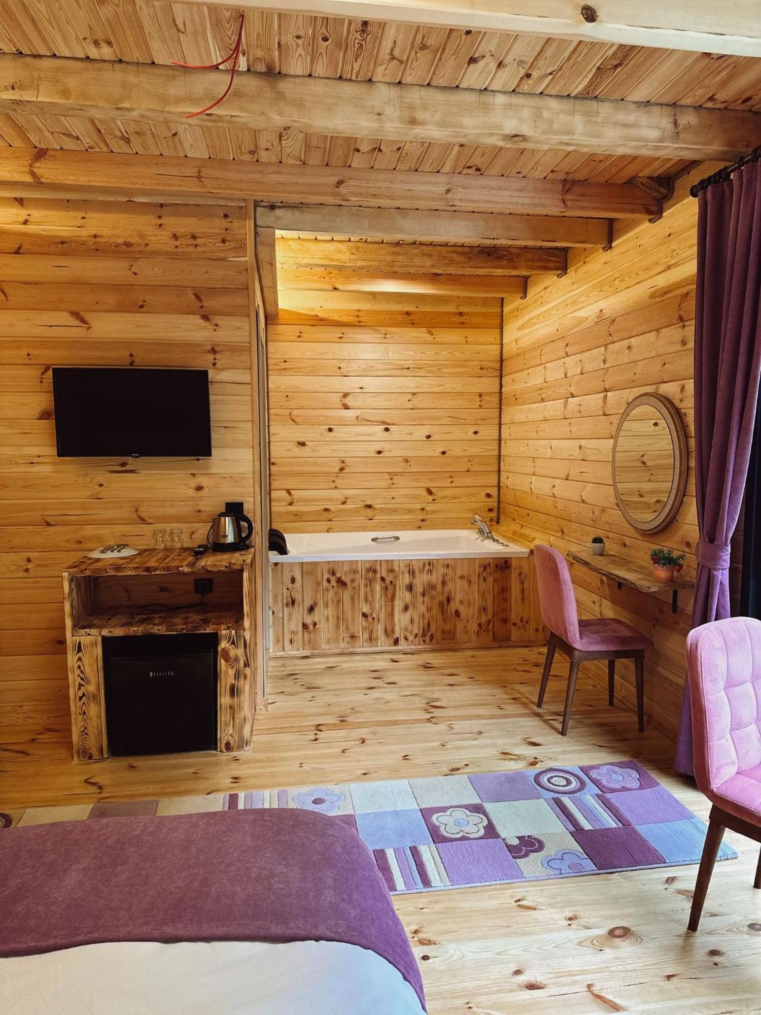 Ardeşen Kiana Bungalov Bed & Breakfast エクステリア 写真